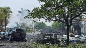 Detienen a 3 sujetos por su presunta relación con el coche bomba en Coahuayana, Michoacán