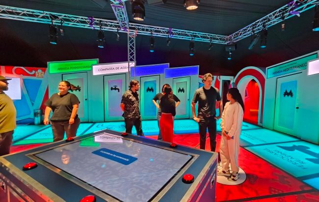 Un Monopoly gigante ha llegado a la CDMX y puedes entrar a jugarlo en un tablero de tamaño real