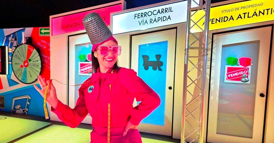 Un Monopoly gigante ha llegado a la CDMX y puedes entrar a jugarlo en un tablero de tamaño real