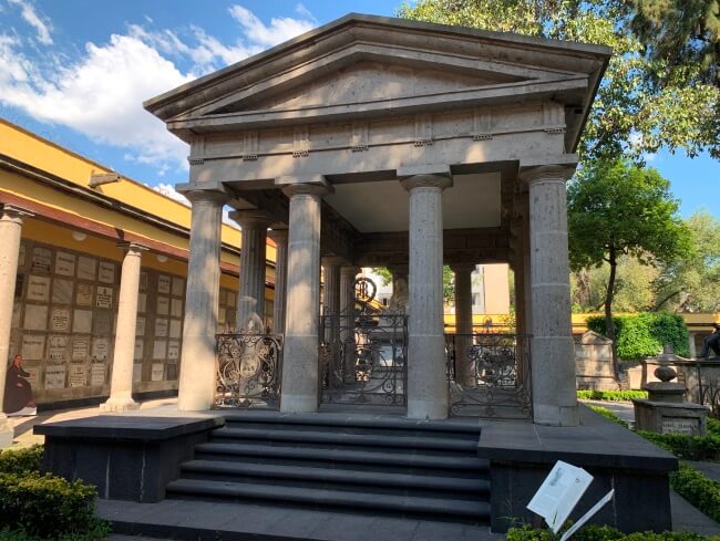Actividades macabras y geniales: Así celebrará el Día de Muertos el Museo Panteón de San Fernando