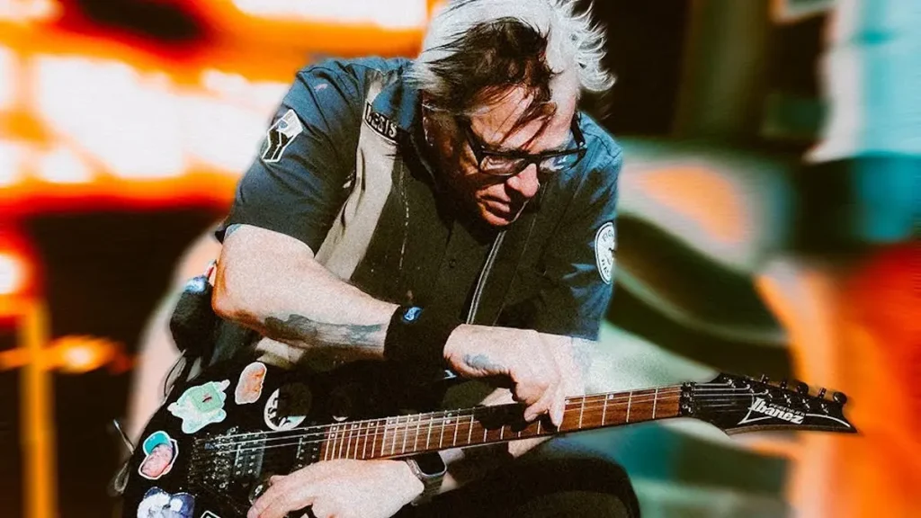 foto de Noodles, guitarrista de The Offspring