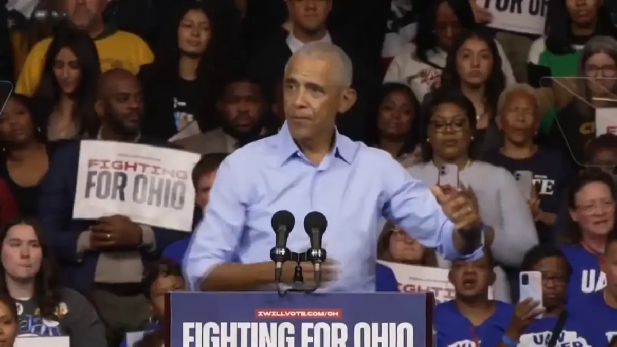 Obama se lanza contra Trump y advierte: “Es nuestra última oportunidad de frenarlo”