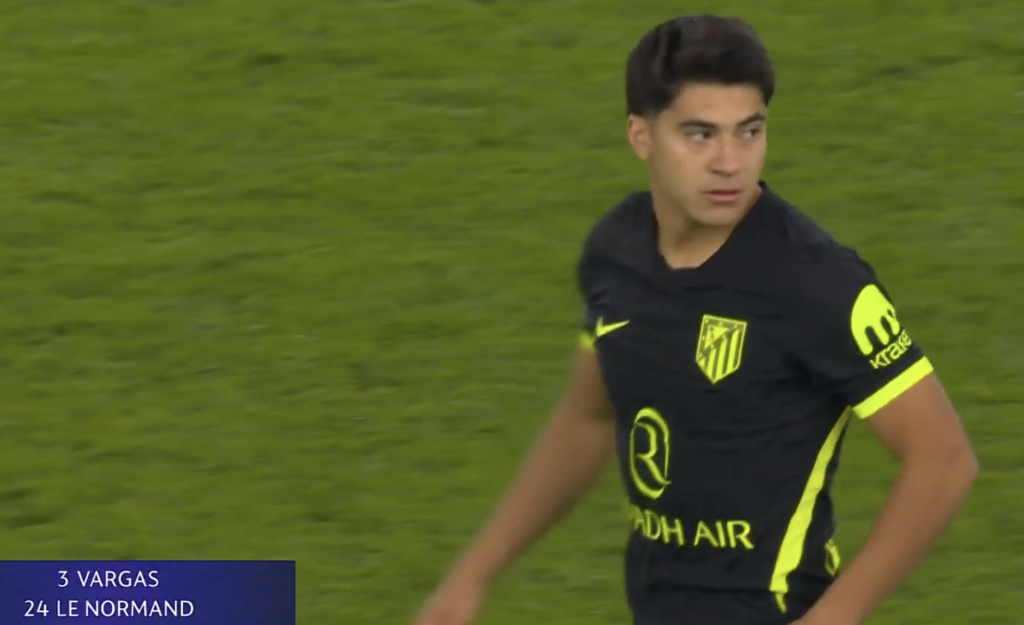 Obed Vargas, debut en Champions League