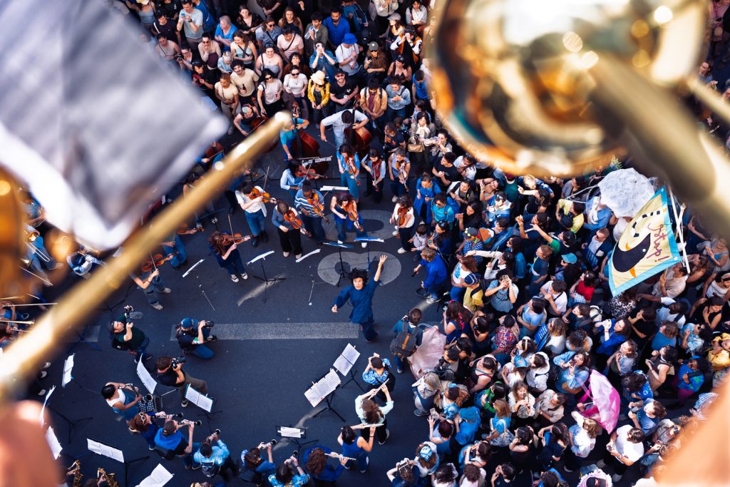 "La música es eminentemente política": Orchestre du Nouveau Monde acompaña las protestas en Francia