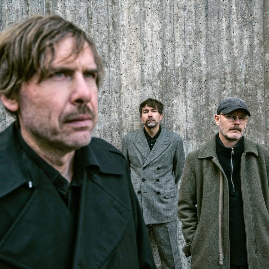 peter bjorn and john en 2025