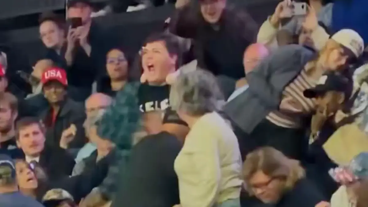 "Liberen los archivos de Epstein": El mensaje de protesta en mitin de Trump