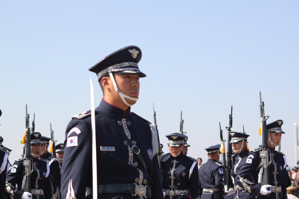 Corea del Sur eliminaría exención del servicio militar por festejos de futbolistas que lo evitaron