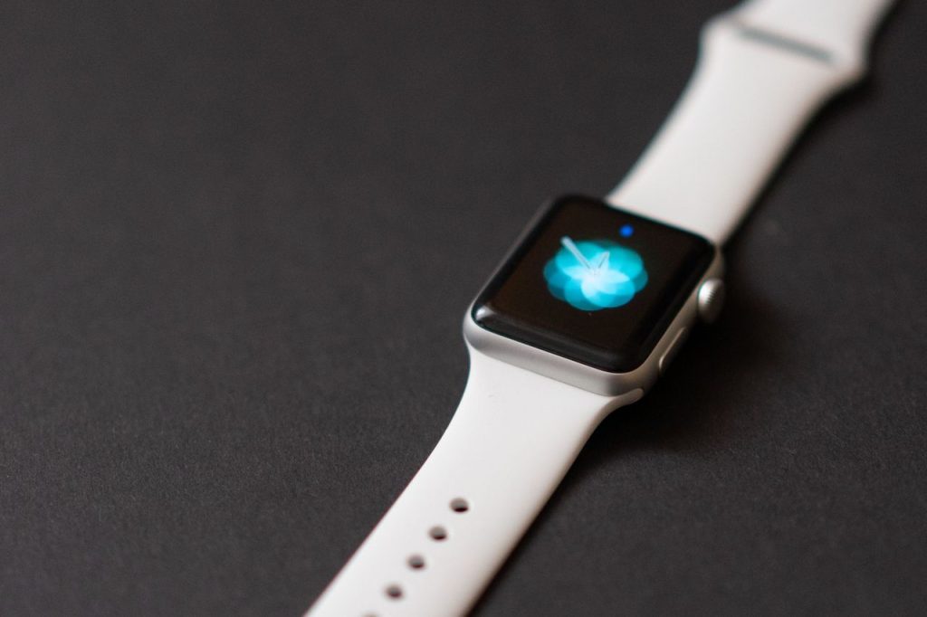 "Oye, Siri"... Apple presenta Siri AI en español y más idiomas