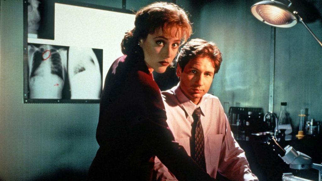 Gillian Anderson y David Duchovny en The X-Files