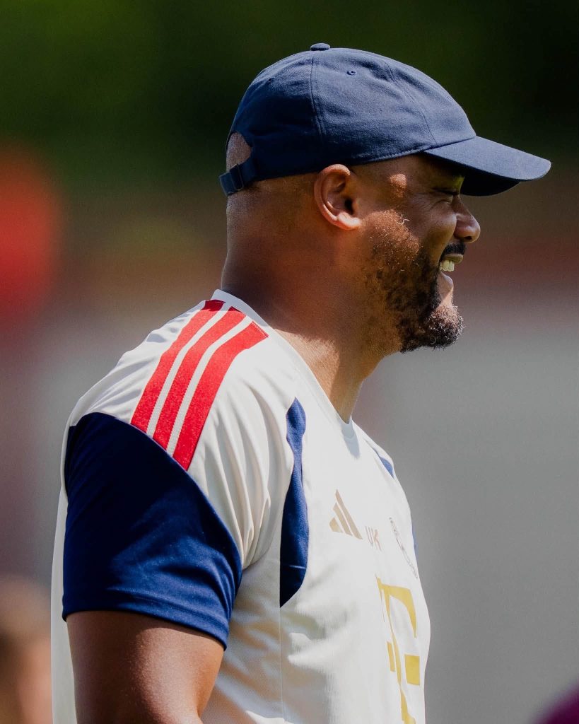 Vincent Kompany, hospitalizado tras desplomarse en pleno entrenamiento